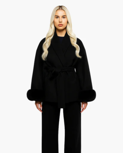 Elegant women's coat with belt – chic finished sleeves