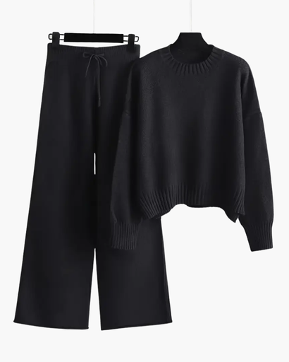 Women’s loungewear set – sweater and trousers