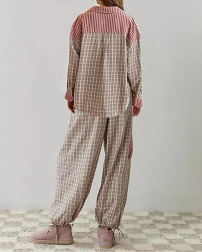 Women’s comfortable pyjamas – loose fit with check pattern