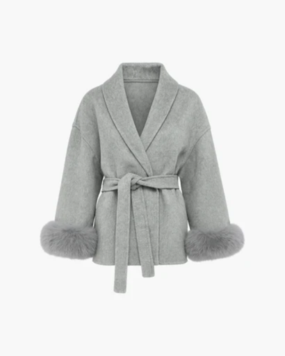 Elegant women's coat with belt – chic finished sleeves