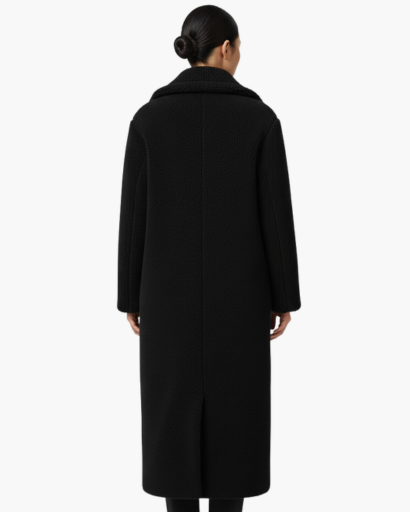 Long faux fur coat – soft elegance & winter warmth